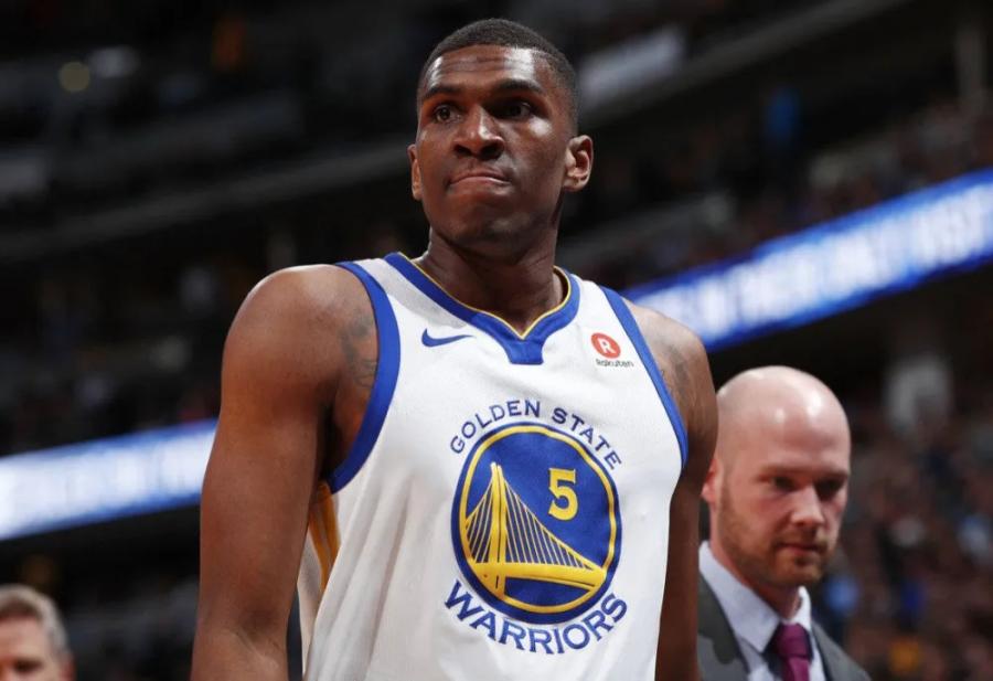 NBA / 僅拿4分卻是勇士贏球功臣!Looney狂摘22個籃板成球隊大閘太強悍,11個前場籃板搶爆灰熊!(影)-黑特籃球-NBA新聞影音圖片分享社區