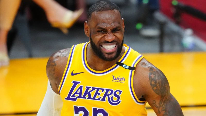 NBA / LeBron James稱季後賽太多非法掩護Green回應：假摔也是| 籃球筆記