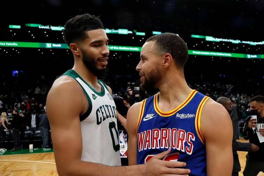 NBA / 絕不抱團走捷徑!冠軍賽勇士綠軍10大先發,有8人都是自家新秀,真正的兄弟籃球!-黑特籃球-NBA新聞影音圖片分享社區