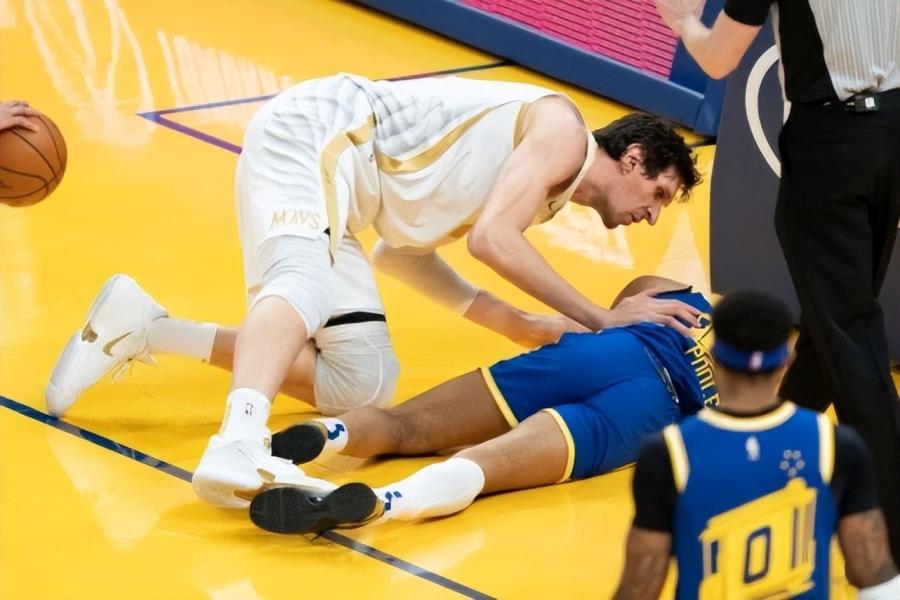 NBA / 【影片】同樣是惡犯!Dillon遭全民謾罵,而Boban卻贏得對手諒解和球迷認可,看看他是怎麼做的!-黑特籃球-NBA新聞影音圖片分享社區