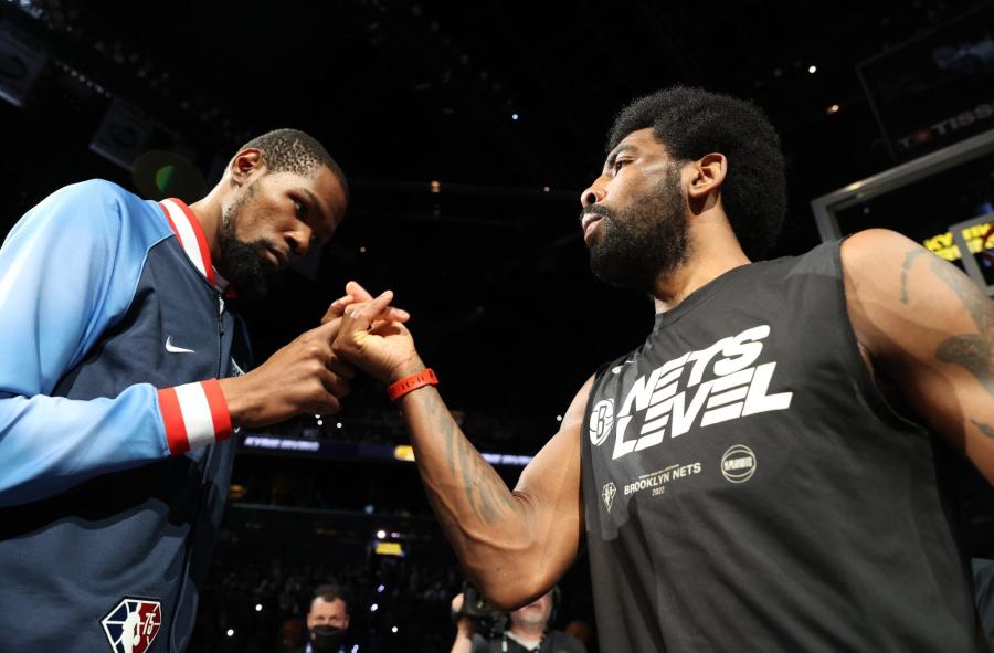 Kyrie Irving contract, Kevin Durant happiness loom over Nets