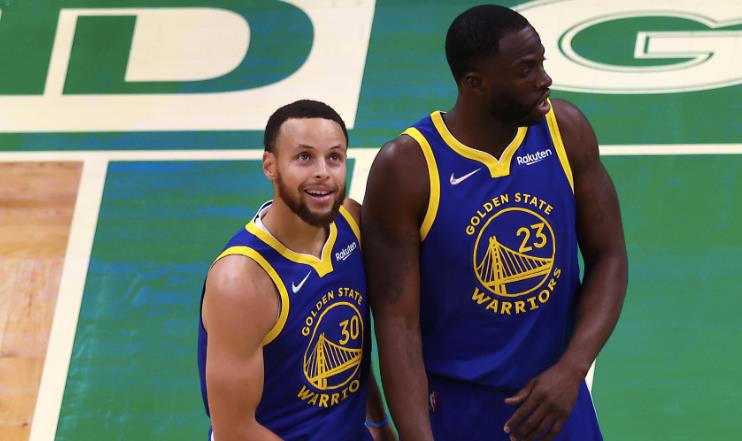 NBA / 勇士總冠軍 | Curry飚中6顆三分砍34分，綠軍全隊失誤21次，勇士時隔四年再奪冠軍！（影）