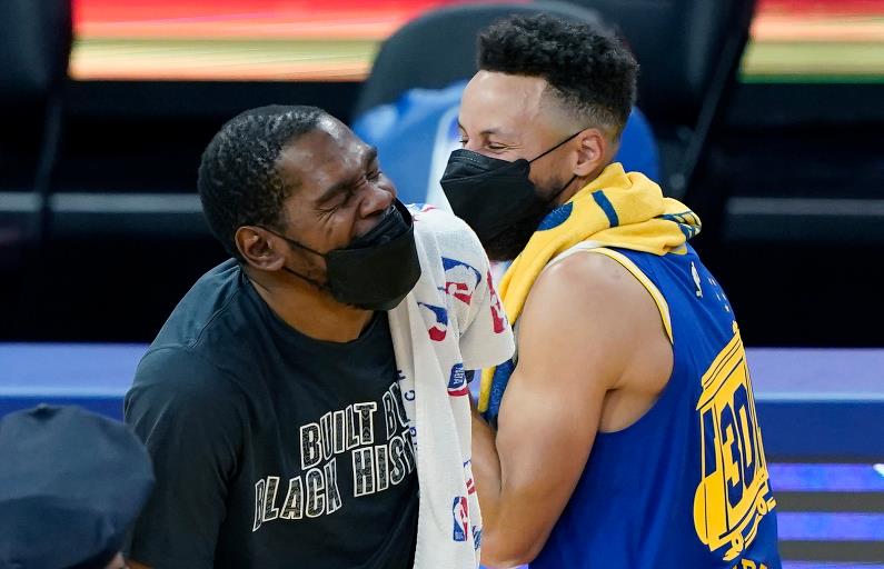 NBA / 為了厄文竟離開Curry?杜蘭特勇士之旅就像婚姻,Curry:沒有他的努力,我們沒法奪冠!-黑特籃球-NBA新聞影音圖片分享社區