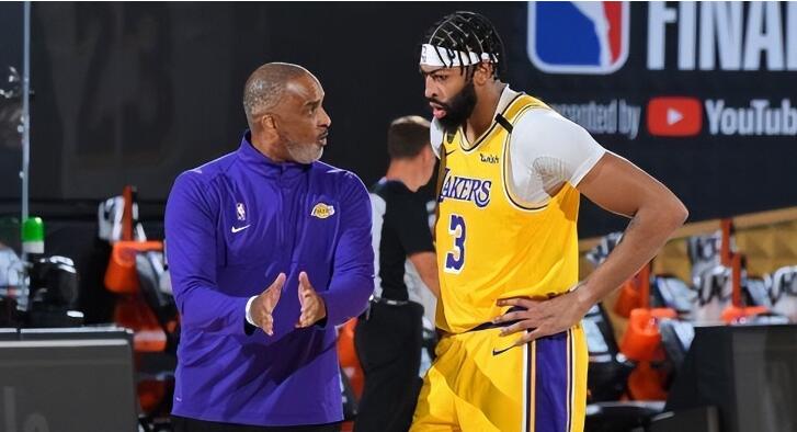NBA / 體面話還是真心話?對於一眉哥兩個月沒摸球的行為,哈姆狂讚:我對此很滿意!-黑特籃球-NBA新聞影音圖片分享社區