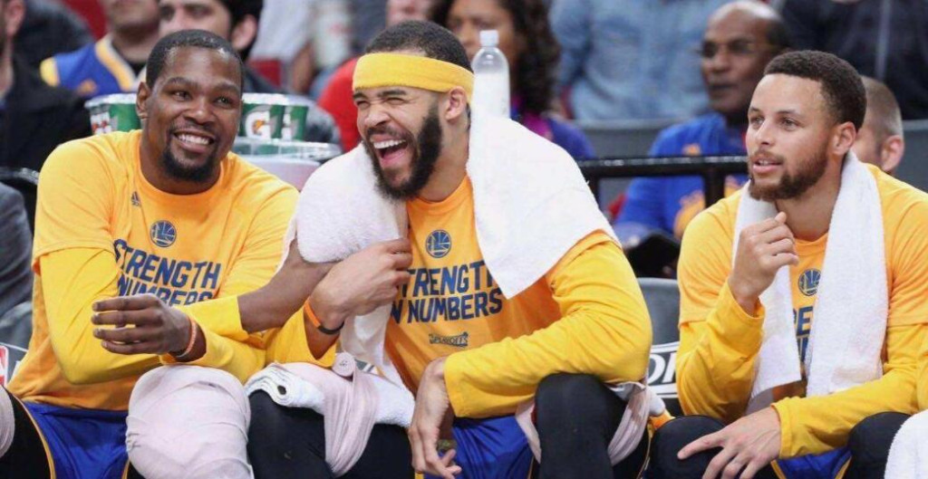 NBA / 曾跟隨柯瑞拿到兩冠,季後賽默默到現場支持勇士,他坦言在勇士最幸福!-黑特籃球-NBA新聞影音圖片分享社區