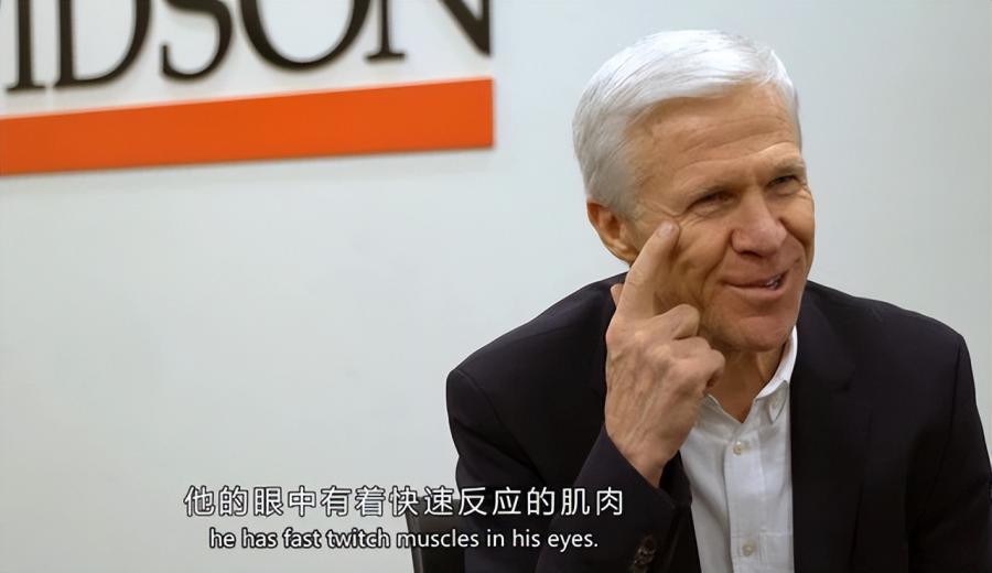天賦不足仍能進NBA,甚至帶隊奪冠!大學名校後悔沒選柯瑞,柯瑞成名前:父親遍求大學落魄遭拒!-黑特籃球-NBA新聞影音圖片分享社區
