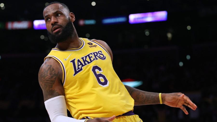 Lakers Star LeBron James Issued Strong Challenge from Rookie Lottery Pick |  Heavy.com