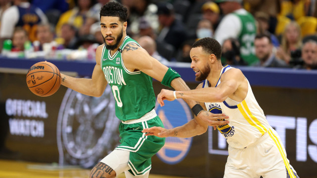 NBA / Curry直言輸掉G1後失眠!承諾不會令勇士國度失望,G2要帶著絕望感上場!-黑特籃球-NBA新聞影音圖片分享社區
