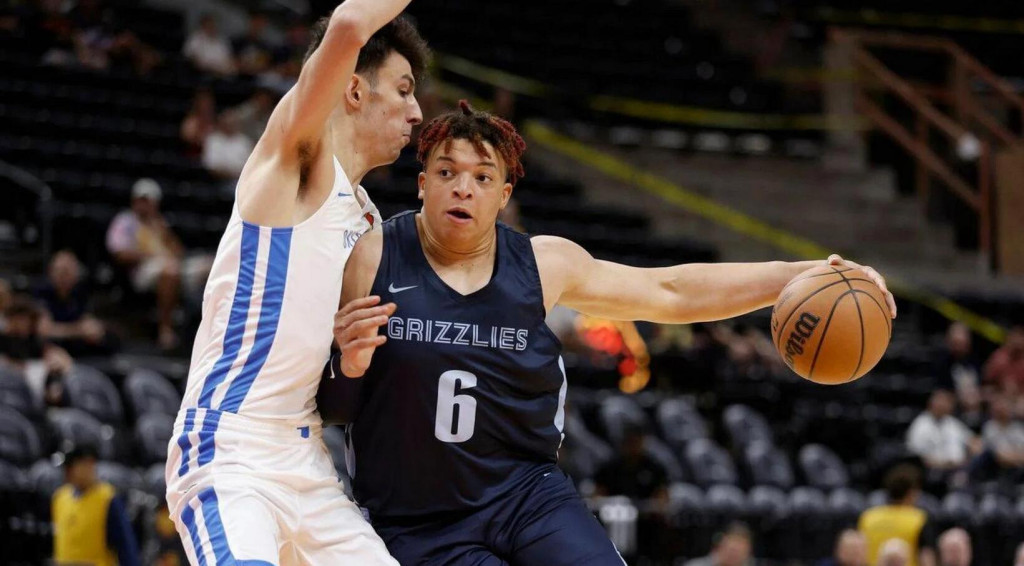 慘遭落選秀打爆!雷霆榜眼暴露致命弱點,想在NBA打出一片天,先從這方面改善吧!-黑特籃球-NBA新聞影音圖片分享社區