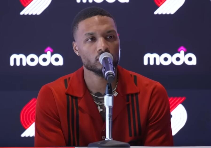 NBA / 兩年1.2億!小李正式續約超級頂薪,談願意留在拓荒者原因:現在聯盟缺少忠誠和競爭!-黑特籃球-NBA新聞影音圖片分享社區