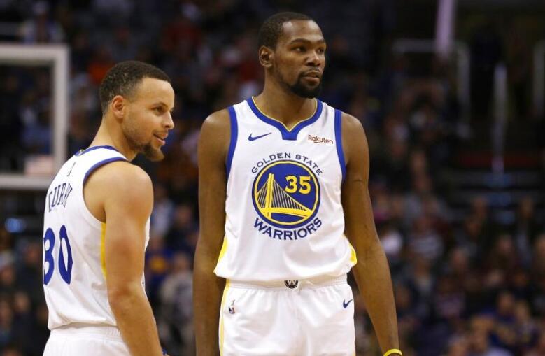 NBA / 杜蘭特再遭各種批評!如果回勇士將永遠被黑,名記:柯瑞能阻止流言但他沒有!-黑特籃球-NBA新聞影音圖片分享社區