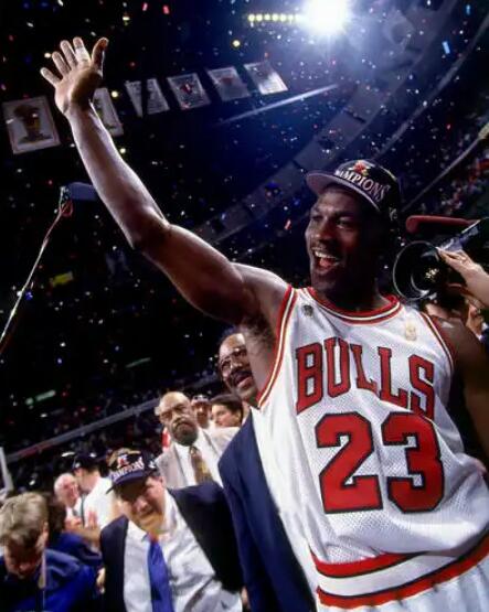 喬丹生涯6次拿下FMVP,僅1次不是全票,那次還真遇到對手了!-黑特籃球-NBA新聞影音圖片分享社區