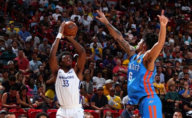 NBA / 合砍40+10+7!勇士3大新星爆發:「大聰明」很高效,Kuminga全能,菜鳥真穩!(影)-黑特籃球-NBA新聞影音圖片分享社區