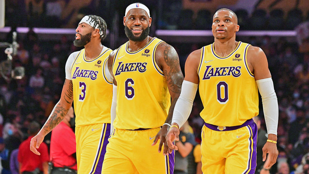 Lakers-trio-of-stars-held-phone-call-to-confirm-commitment