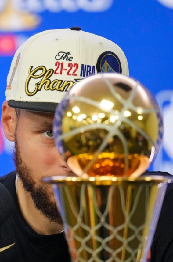 NBA / 打破刻板印象!柯瑞可不止只會投三分球,連一分、兩分都是歷史第一,喬科也沒他強!-黑特籃球-NBA新聞影音圖片分享社區