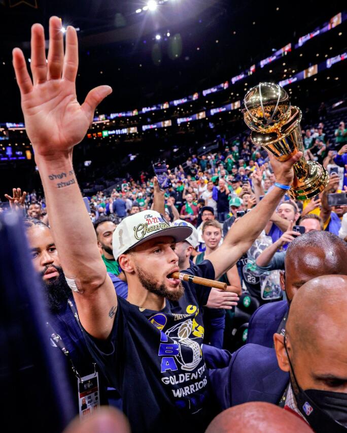 NBA / 打破刻板印象!柯瑞可不止只會投三分球,連一分、兩分都是歷史第一,喬科也沒他強!-黑特籃球-NBA新聞影音圖片分享社區