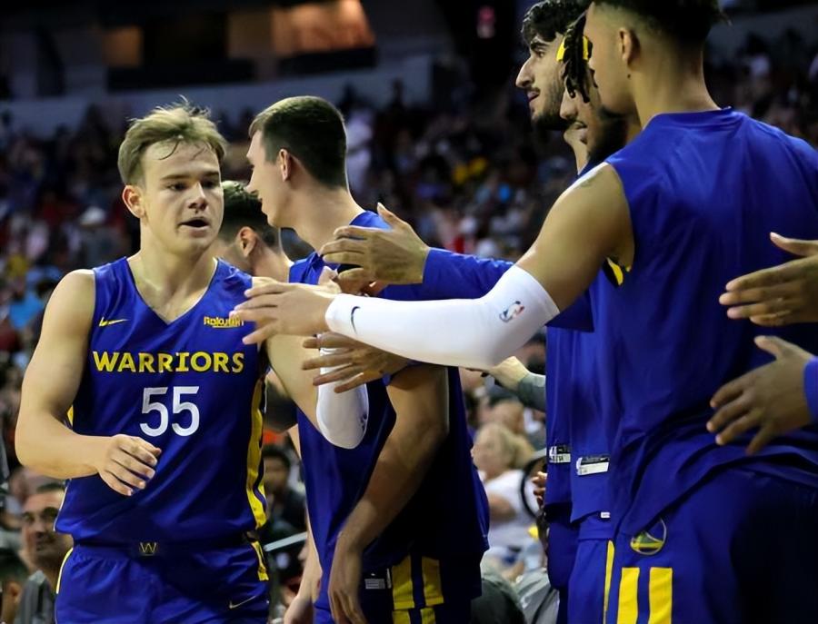 NBA / 勇士再添強援!湖人舊將獲一年合同加盟衛冕冠軍,若通過考驗有望聯手浪花兄弟!-黑特籃球-NBA新聞影音圖片分享社區