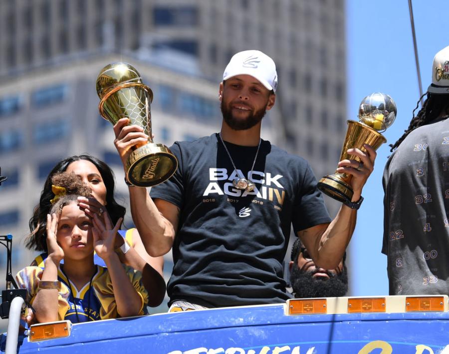 Charles Barkley Discusses Steph Curry's Place On List Of Greats