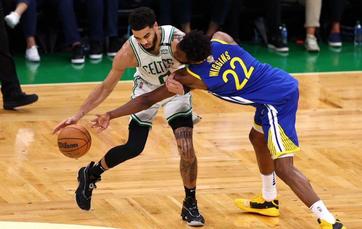 NBA / 總冠軍賽命中率僅36%,為何Tatum面對威金斯如此難堪?球迷:天賦差距太大!-黑特籃球-NBA新聞影音圖片分享社區