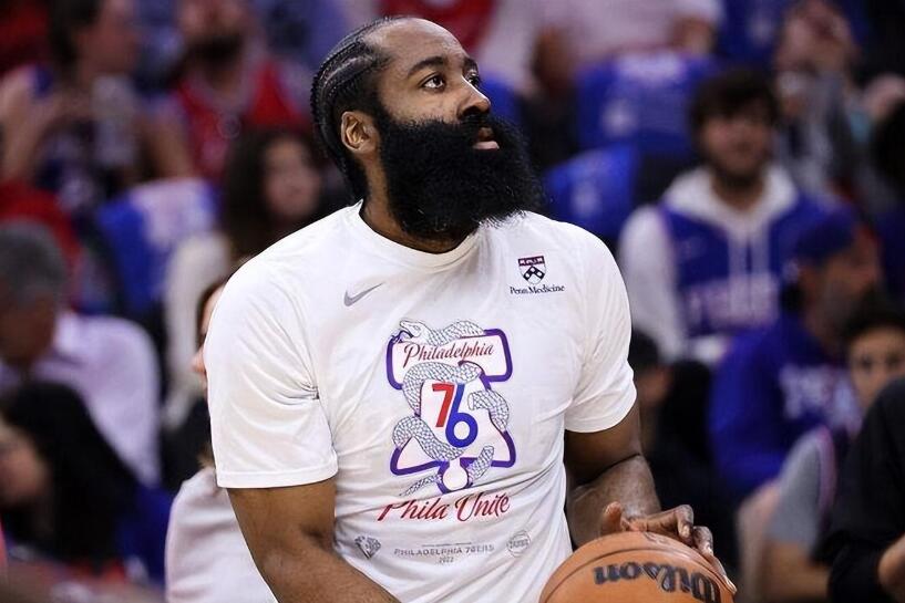 NBA / 不要虛偽!美媒一番話戳中詹皇痛點,他必須學哈登降薪才能向湖人證明忠誠!-黑特籃球-NBA新聞影音圖片分享社區