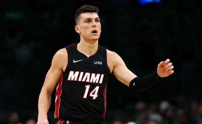 NBA一夜16大動態!曝籃網已不信任厄文,詹姆斯再戰半職業聯賽,夢八隊紀錄片即將來臨!-黑特籃球-NBA新聞影音圖片分享社區