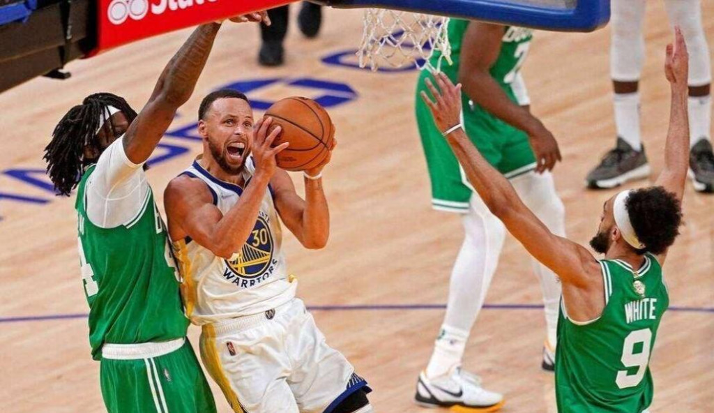 NBA / 冠軍賽場均31.2分,為何身為DPOY的聰明哥都防不住柯瑞?這一點尤其關鍵!-黑特籃球-NBA新聞影音圖片分享社區
