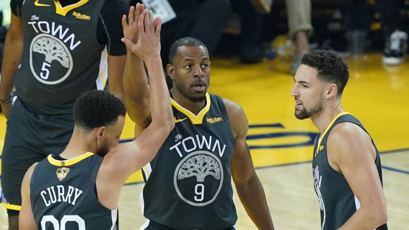 Steph Curry, Klay Thompson congratulate Andre Iguodala on NBA Finals return | RSN