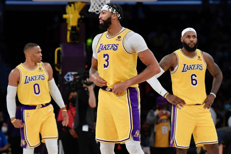 NBA / 湖人大名單確定,三組輪換陣容出爐,球迷卻集體看衰:無爭冠希望!-黑特籃球-NBA新聞影音圖片分享社區