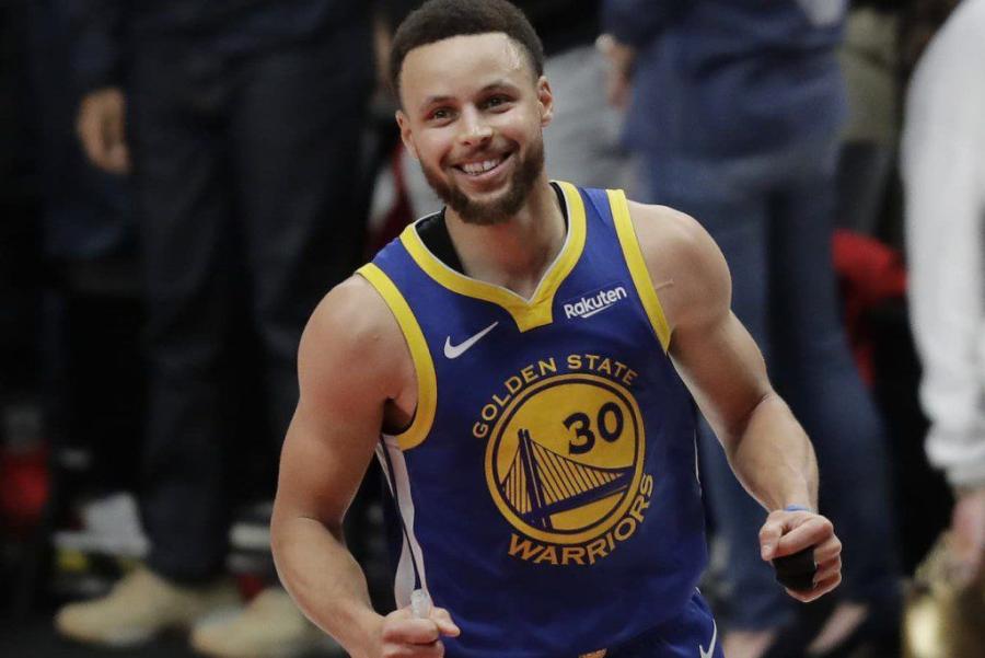 Watch: Stephen Curry knocks career's first buzzer beater to save Warriors  against Rockets » FirstSportz