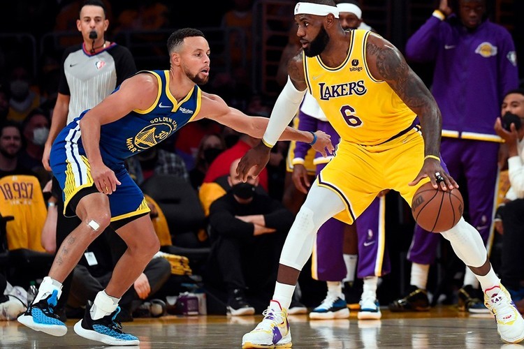 Stephen Curry 解釋為何無興趣與LeBron James 一起打球| HYPEBEAST