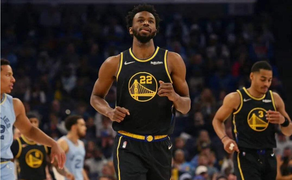 NBA / 場均19+4,實力得到球隊認可,官方預測新賽季最佳第六人,勇士小將成為最熱門人選!-黑特籃球-NBA新聞影音圖片分享社區