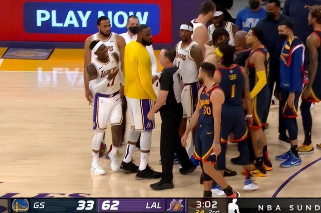 NBA / 「金州惡漢」打架功力如何?盤點柯瑞五大衝突被欺負的時刻,三分沒輸過,打架沒贏過!-黑特籃球-NBA新聞影音圖片分享社區