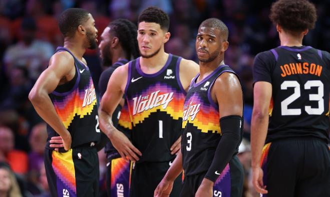 NBA / 矛盾公開!太陽一團糟:「艾頓不滿球隊兩人,布克只顧戀愛!」奪冠希望徹底破滅?-黑特籃球-NBA新聞影音圖片分享社區
