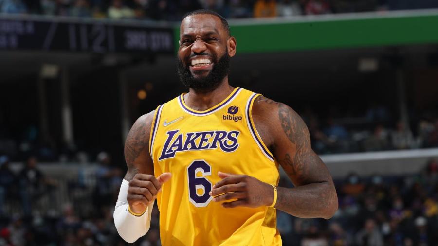 LeBron James agrees to 2-year contract extension with Lakers | NBA.com