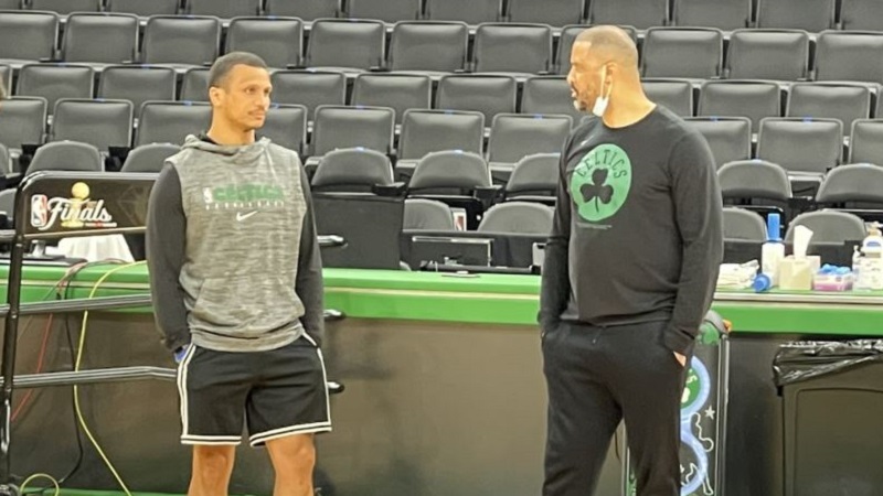 Reports: Hendricken star Mazzulla selected as Celtics interim coach |  WPRI.com
