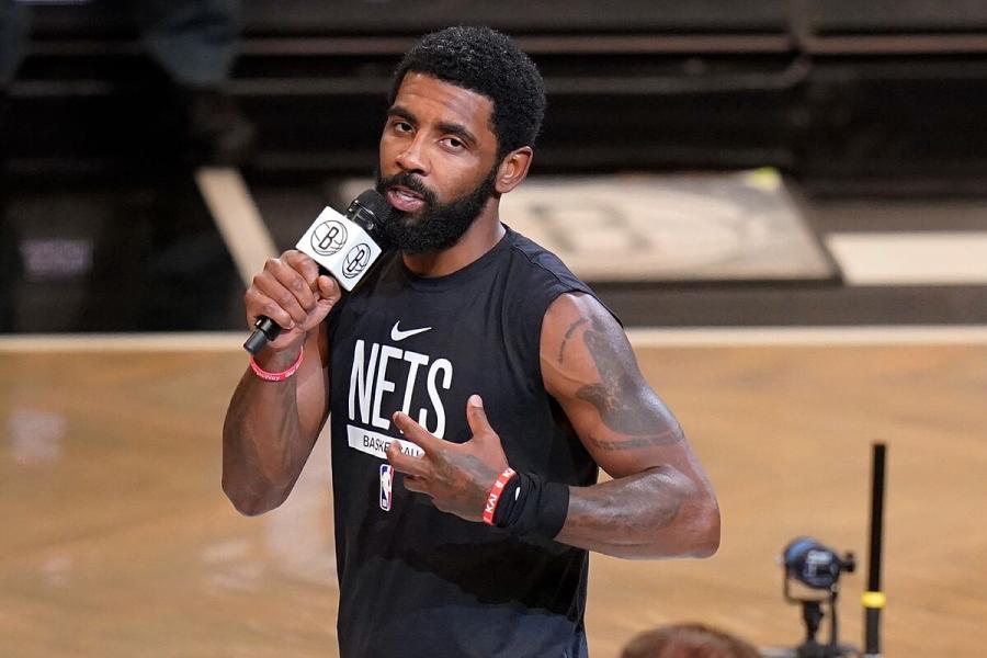 Kyrie Irving follows Kanye's footsteps? Sparks controversy with  anti-Semitic movie tweet | Marca