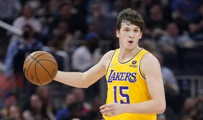 苦練沒有白費！Reaves兩大特質有望成新版「禿曼巴」，球風適配三巨頭詹姆斯：我是他的球迷！-黑特籃球-NBA新聞影音圖片分享社區