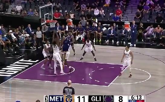 無所不能!Wembanyama再轟36+11+4阻攻,Curry感歎:他就像2K里使用作弊碼的自建人物!(影)-黑特籃球-NBA新聞影音圖片分享社區