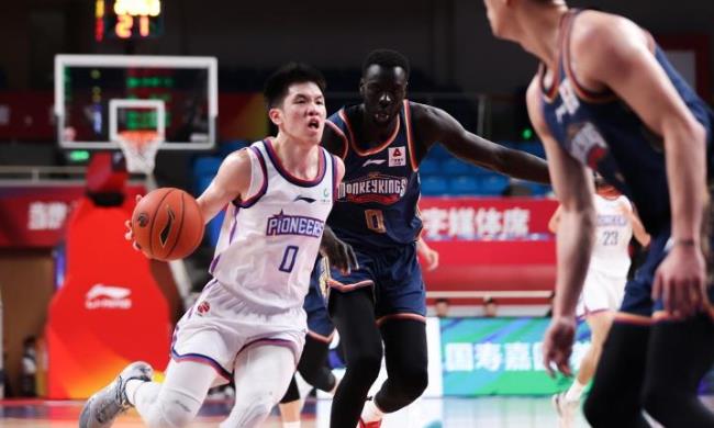 CBA / 賽季首戰林庭謙轟26分+6抄截:「不講理投籃+切入!」遭遇90度崴腳,末節帶傷上場被絕殺!-黑特籃球-NBA新聞影音圖片分享社區