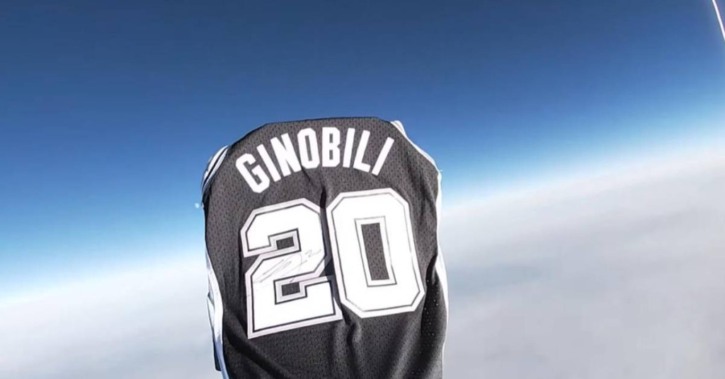 【影片】史無前例！「鬼切」Ginobili馬刺球衣被聯盟送上太空，今年已入主名人堂