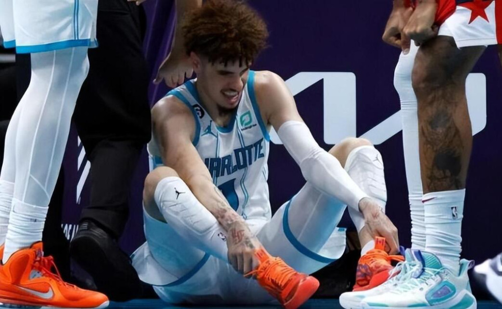 一名匿名NBA球員吐槽黃蜂隊:那支球隊就是垃圾,因為三球是垃圾!-黑特籃球-NBA新聞影音圖片分享社區