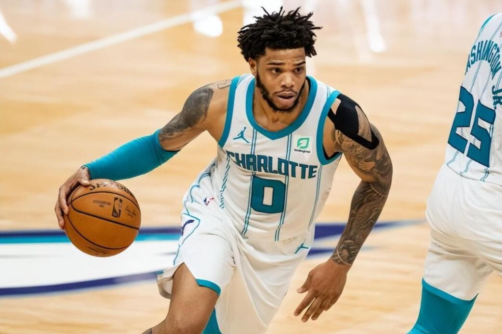 一名匿名NBA球員吐槽黃蜂隊:那支球隊就是垃圾,因為三球是垃圾!-黑特籃球-NBA新聞影音圖片分享社區