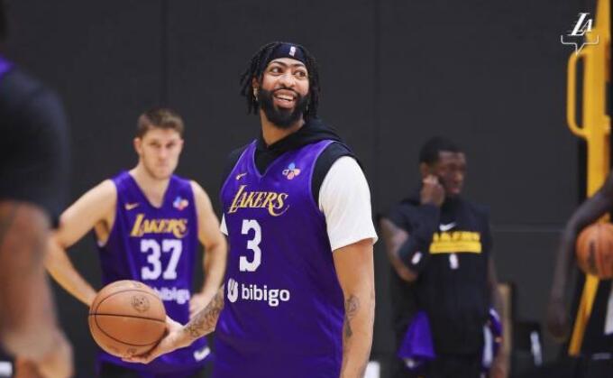 NBA / 傷病不斷!施羅德手術休戰3-4週,25歲中鋒也傷了,一眉還豪言:要破壞勇士戒指之夜!-黑特籃球-NBA新聞影音圖片分享社區