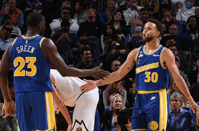 NBA / 兩戰67分創生涯新高:Curry開局場均33.5分排聯盟第四,34歲還有望奪MVP!-黑特籃球-NBA新聞影音圖片分享社區