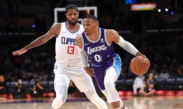 NBA / 詹姆斯社媒發聲:「還要理所應當多長時間?」湖管壓力山大!沒人來就我走?-黑特籃球-NBA新聞影音圖片分享社區