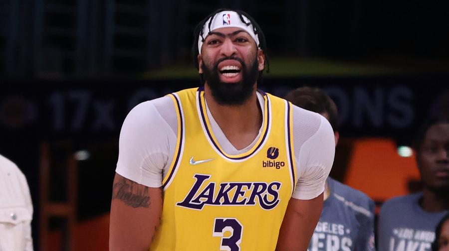 Lakers Hint at Larger Issue for Anthony Davis After Missed Game | Heavy.com