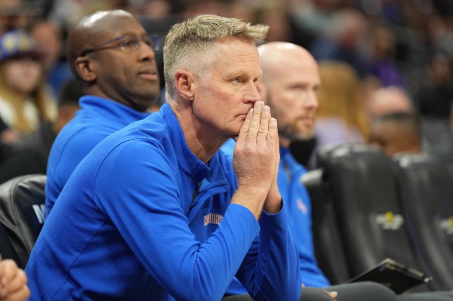 Angry Steve Kerr urges gun law action after Texas school shooting
