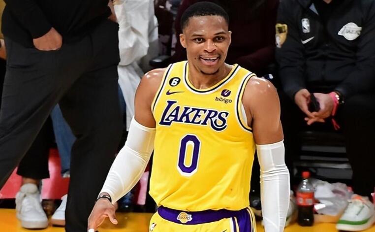 NBA / 絕平三分+兩連勝!湖人暴露三大缺陷:兩將成完美拼圖,威少仍得走?-黑特籃球-NBA新聞影音圖片分享社區