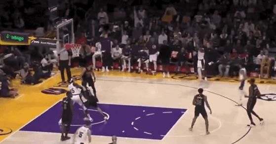 NBA / 主帥怒了!Nunn賽季第6次零分+空位三分不中+防守成漏洞,湖人贏球他卻被罵!-黑特籃球-NBA新聞影音圖片分享社區