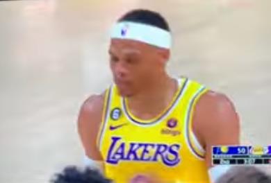 【影片】髮帶龜登場,準心上一場被打歪了!威少站上罰球線再現罰球三不沾-黑特籃球-NBA新聞影音圖片分享社區